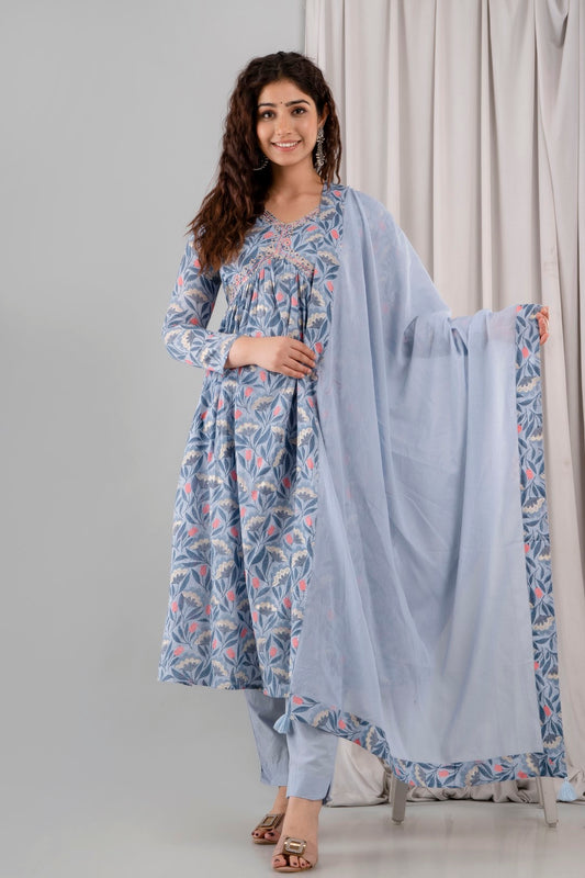 Malmal Zari Embroided Kurta Dupatta Pant Set